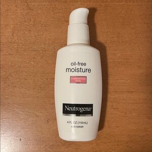 Neutrogena Oil-Free Moisture Combination Skin Facial Moisturizer Original 4 oz